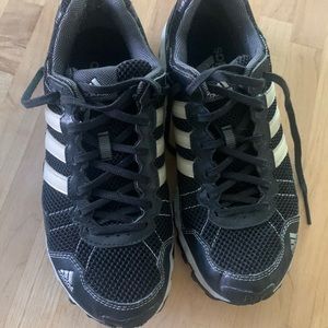 Black adidas shoe barely worn in great shape